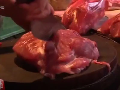 Clip: Phụ huynh hoang mang trước tình trạng thực phẩm bẩn tại trường mầm non