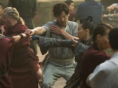 "Doctor Strange" cấm khán giả dưới 16 tuổi ở Việt Nam
