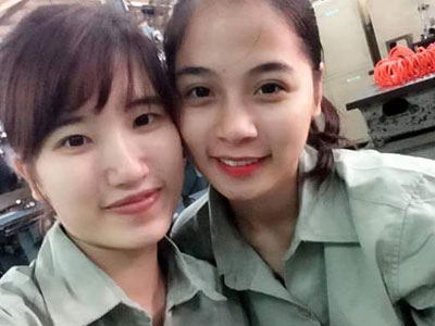 Cô gái bất ngờ nổi tiếng với nick-name "hot girl công xưởng"