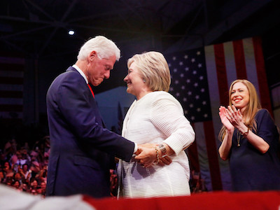 Nếu Hillary Clinton làm tổng thống, Bill Clinton sẽ là đệ nhất tình nguyện viên?