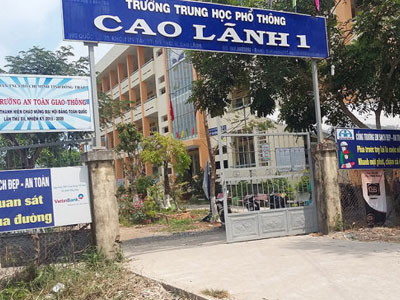 Khai trừ Đảng thầy giáo quan hệ với nữ sinh
