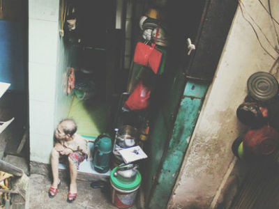 Ngôi nhà "bé như mắt muỗi" ngay giữa Hà Nội: Rộng 4m2, có 5 người sinh sống