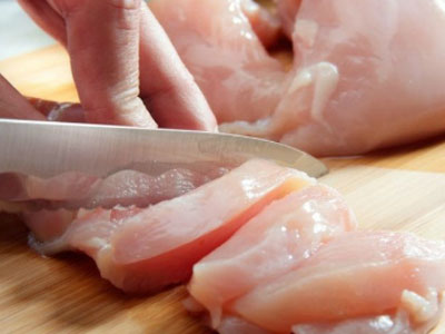 3 thực phẩm dễ gây ngộ độc nếu không nấu chín kỹ