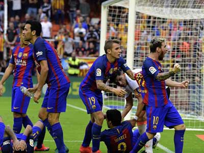 Chủ tịch La Liga bị kiện vì mỉa mai cầu thủ Barcelona