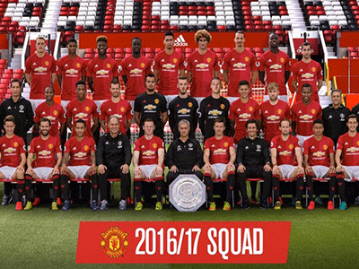 Mourinho không cho Schweinsteiger chụp ảnh cùng cầu thủ MU