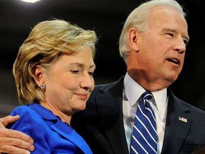 Bị FBI tái điều tra, Clinton hứng đòn nặng trước thềm bầu cử