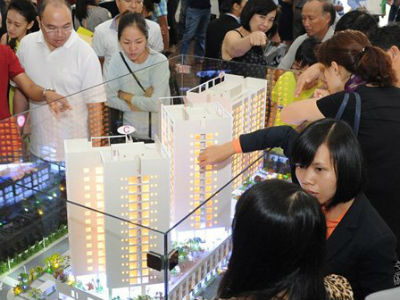 Kiếm 20 triệu/tháng: Ở sướng mang nợ hay ép xác cả đời?