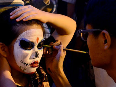 Nở rộ dịch vụ ăn theo mùa Halloween