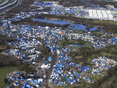 Pháp kêu gọi Anh chia sẻ trách nhiệm với người tị nạn ở Calais
