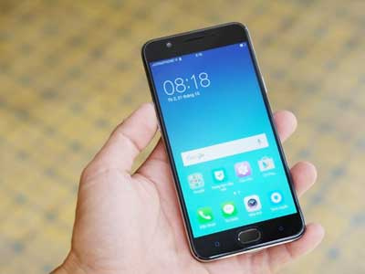 Mở hộp Oppo F1s phiên bản đặc biệt sắp bán tại Việt Nam