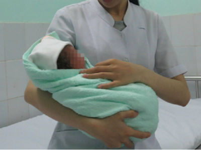 TP HCM: Mang thai 36 tuần nhưng tưởng đau bụng kinh, người phụ nữ đi khám thì bất ngờ… đẻ