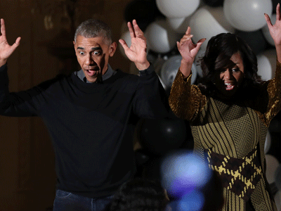 Tổng thống Obama và phu nhân làm "thây ma" ngày Halloween