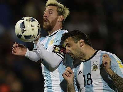 FIFA ra tay, Messi và Argentina không được dự World Cup 2018?