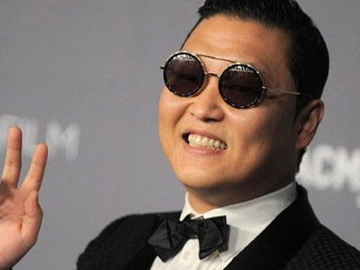 Psy lũng đoạn showbiz Hàn nhờ quan hệ bí mật với tổng thống
