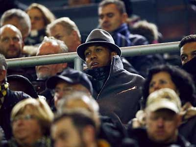 Aubameyang bị cấm thi đấu vì sang Italy chơi qua đêm