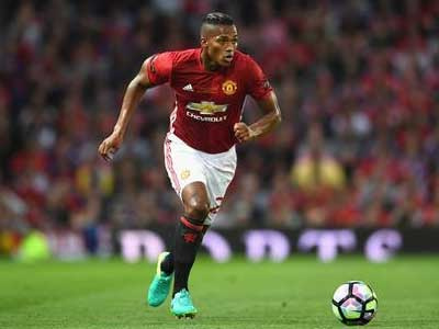 Mourinho lại mang tin dữ đến CĐV Man Utd