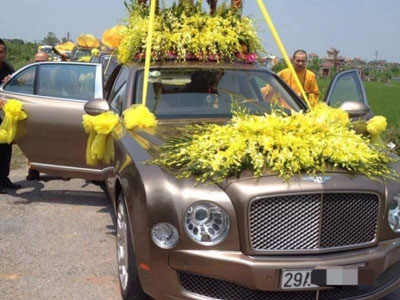 Nam Định: Đám tang với hơn 30 xe sang rước lễ gây xôn xao