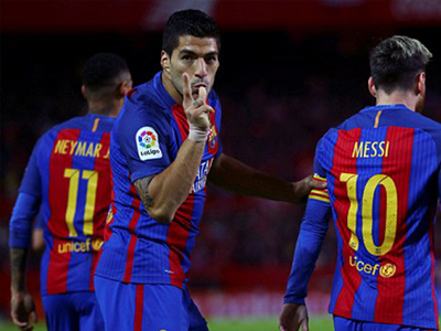 Luis Suarez thừa nhận cố tình "tẩy thẻ" để được đá Kinh điển