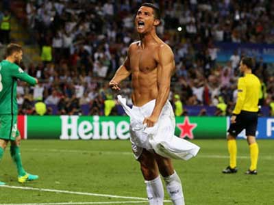 Ronaldo chọn cú đá luân lưu làm pha lập công hay nhất tại Real