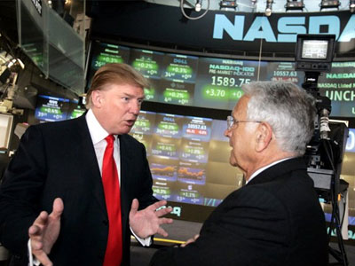 Donald Trump mở tiệc mừng, dân tài phiệt lo sợ điều khủng khiếp