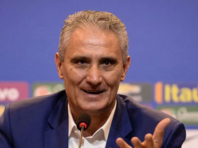 HLV Brazil: "Messi chỉ có thể tỏa sáng nếu đồng đội cũng chơi tốt"