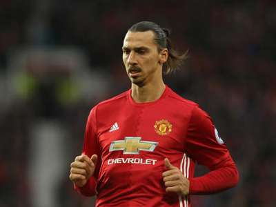 Ibrahimovic bất mãn với HLV Mourinho