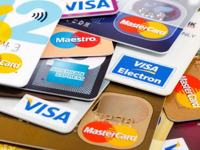 Nhiều khách hàng "ngậm quả đắng" khi dùng thẻ tín dụng