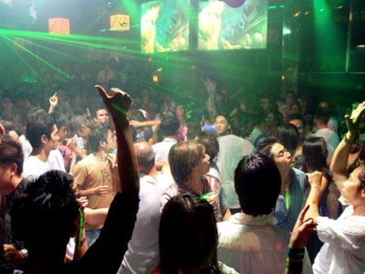 TP.HCM tổng kiểm tra karaoke, quán bar, vũ trường