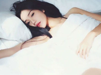 Đêm tân hôn tan tành vì cuộc gọi từ người yêu cũ
