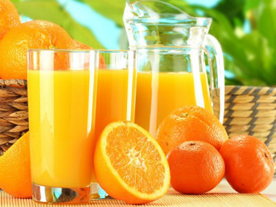 Điều gì xảy ra nếu bạn uống nước cam hàng ngày