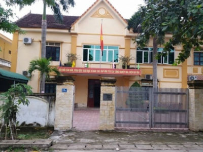 Hà Tĩnh giải thích chuyện điều giáo viên tiếp khách