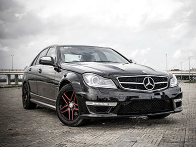 Mercedes C200 độ dàn áo C63 AMG của tay chơi Đà Nẵng