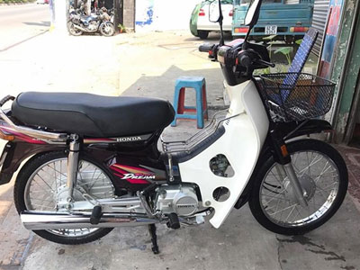 Honda Super Dream hàng độc còn mới tinh sau 16 năm