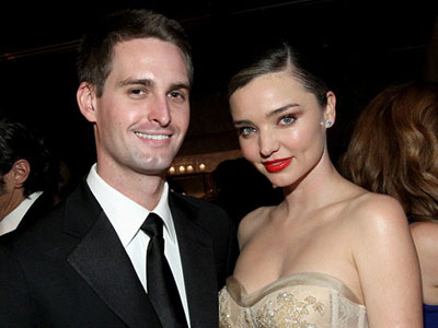 Miranda Kerr quyến rũ bên bồ tỷ phú trong đêm từ thiện