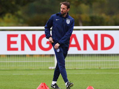 Gareth Southgate sẽ là HLV chính thức của tuyển Anh với mức lương "bèo"