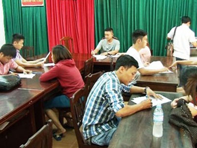 Bắt quả tang nhiều "quý bà" sát phạt trong khách sạn