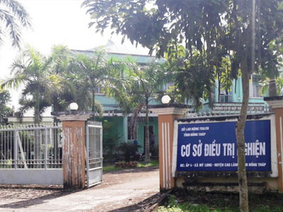 Hơn chục con nghiện trốn trại và Thượng tá công an bị con nghiện đánh gãy xương đòn