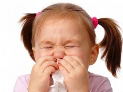 Trẻ nhiễm lạnh “oan” do sai lầm của bố mẹ