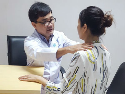 Chữa bệnh bướu cổ không cần mổ