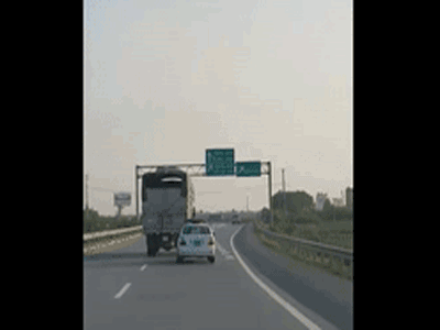 Clip: Cảnh rượt đuổi như trong phim trên đường cao tốc Hà Nội - Lào Cai