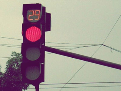 Lỗi sai dễ gặp khi dừng đèn đỏ có thể khiến bạn bị phạt ngay 800 ngàn đồng