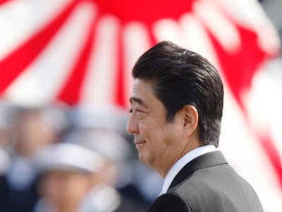 Thủ tướng Abe gặp Trump bàn về tương lai liên minh Mỹ - Nhật