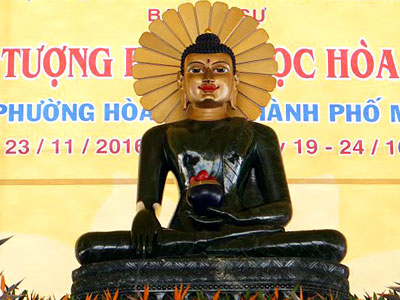 Tượng Phật ngọc lớn nhất thế giới đến Bình Dương