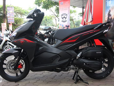Ảnh Honda Air Blade 125 màu đen mờ giá 40 triệu vừa lên kệ