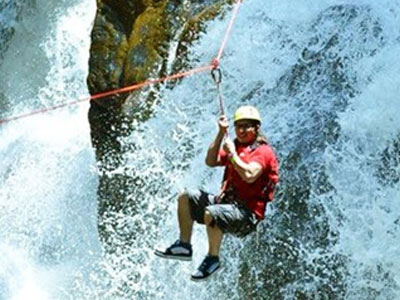 Giới trẻ đổ xô lên cao nguyên du lịch mạo hiểm