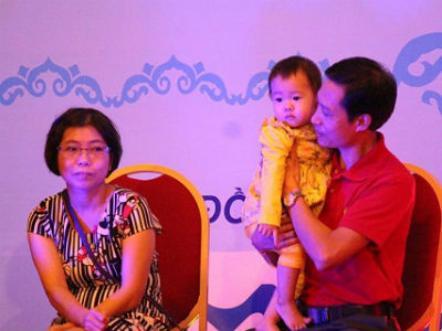 Sau 13 năm chạy chữa, nữ bác sĩ 46 tuổi “rụng rời chân tay” khi biết mình có thai