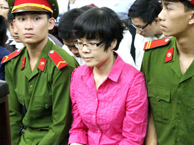 Thêm 10 sếp ngân hàng bị truy tố trong đại án Huyền Như