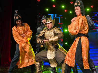 "Thái tử" Isaac nhảy bài táo - bút khiến fan phấn khích