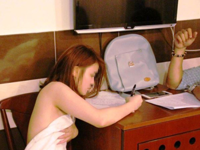 Đột kích khách sạn ở Sài Gòn, nhiều “chân dài” đang chờ bán dâm