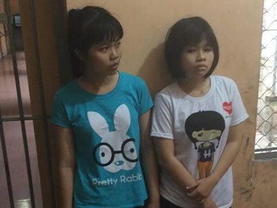 Khởi tố 2 thiếu nữ chém bà bầu, cướp xe ở Sài Gòn